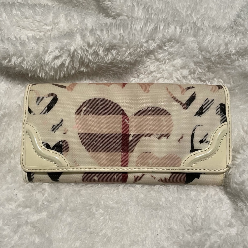 Burberry RARE Beige Nova Check Heart Wallet